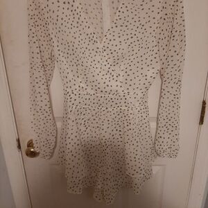 NWOT Ladies Size Small Beautiful Blouse 👚